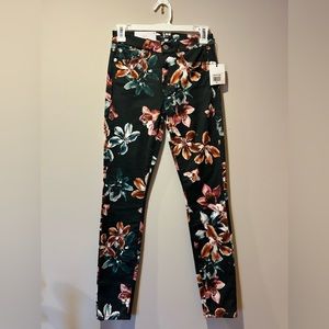 7 FOR ALL MANKIND Women’s 23 Skinny Jeans Black Floral Print‎ NWT